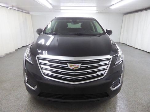 Used 2019 Cadillac XT5 Luxury FWD image 2