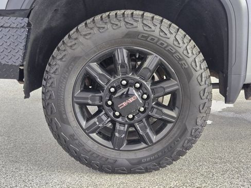 Used 2024 GMC Sierra 2500 AT4 w/ AT4 Premium Plus Package image 15