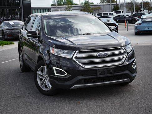 Used 2018 Ford Edge SEL w/ Equipment Group 201A image 2