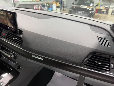 Used 2024 Audi Q5 e Prestige image 35