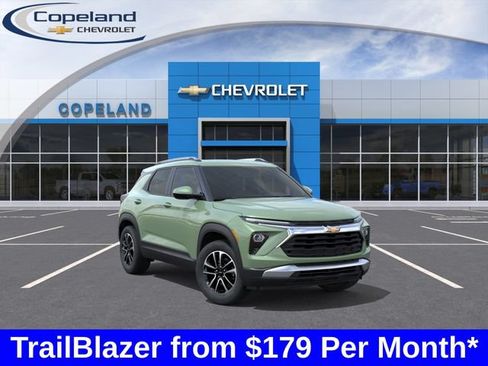 New 2026 Chevrolet TrailBlazer LT w/ Convenience Package AWD/4WD image 1