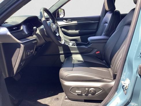 New 2026 Jeep Grand Cherokee Limited AWD/4WD image 10