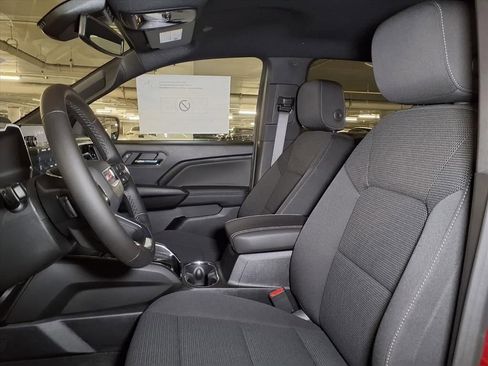 New 2026 GMC Canyon Elevation w/ Convenience Package image 15