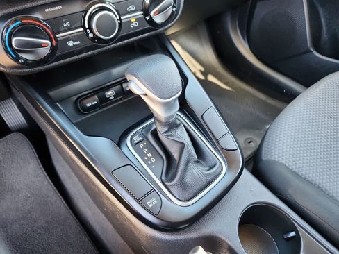 Used 2024 Kia Soul LX w/ Option Group 015 image 21