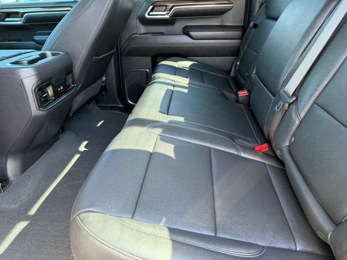Used 2024 Chevrolet Silverado 1500 LT Trail Boss w/ Convenience Package II AWD/4WD image 27