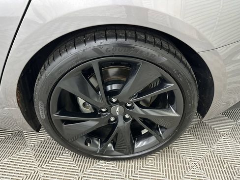 Used 2023 Genesis G70 2.0T w/ Sport Prestige Package RWD image 20