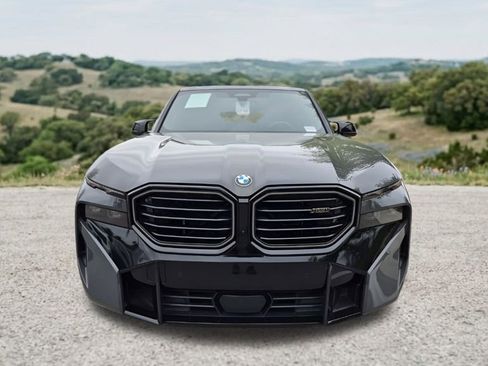 Used 2025 BMW XM AWD/4WD image 2