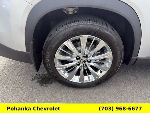 Used 2024 Toyota Grand Highlander AWD image 28