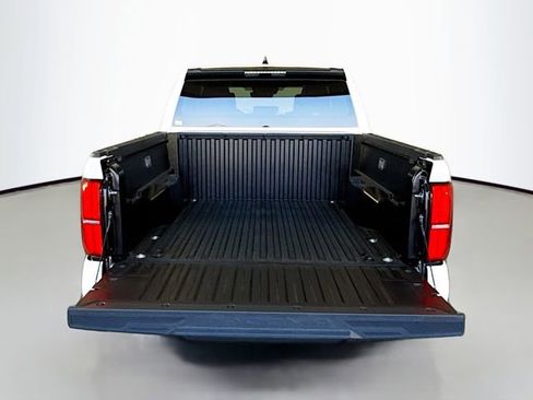 Used 2025 Toyota Tacoma SR5 image 22