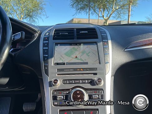 Used 2018 Lincoln MKZ Select w/ Technology Package image 15