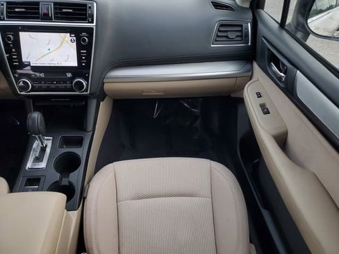 Used 2019 Subaru Outback 2.5i Premium image 19