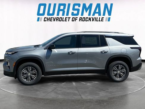 New 2026 Chevrolet Traverse LT w/ Driver Confidence Package FWD image 3