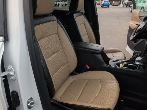 Used 2024 Chevrolet Equinox Premier image 48