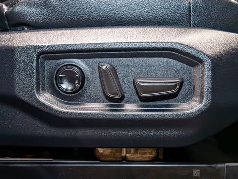 Used 2022 Toyota Tundra Limited w/ TRD Off-Road Package image 27