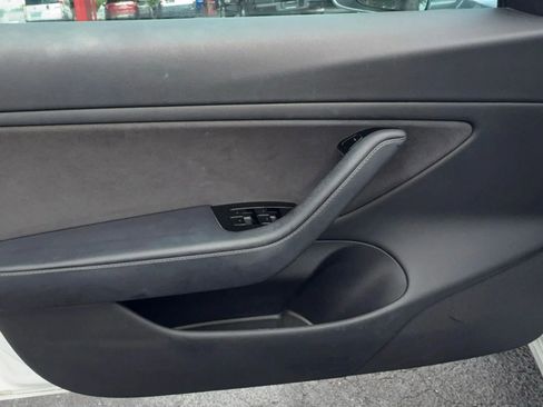 Used 2018 Tesla Model 3 Long Range RWD image 19