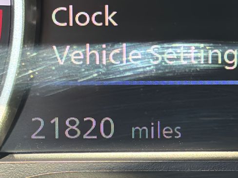 Used 2025 Nissan Sentra SV FWD image 36