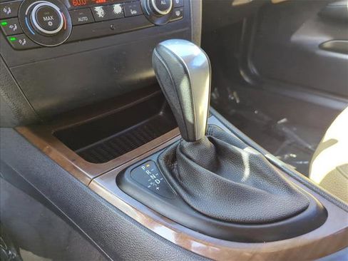 Used 2011 BMW 128i Coupe RWD image 24