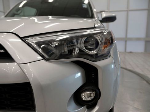 Used 2021 Toyota 4Runner SR5 image 11