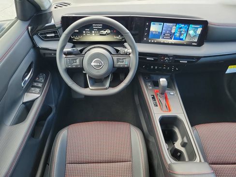 New 2026 Nissan Kicks SR w/ SR Premium Package AWD/4WD image 19