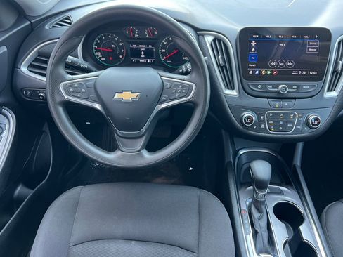 Used 2022 Chevrolet Malibu LT image 14