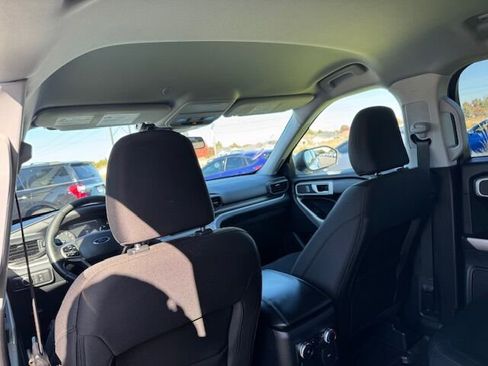 Used 2021 Ford Explorer XLT image 20