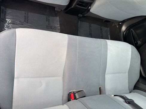 Used 2018 Toyota Corolla L image 24