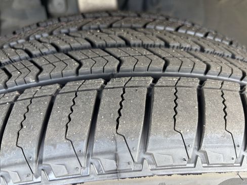 Used 2021 Volvo XC90 T6 Momentum w/ Advanced Package image 12