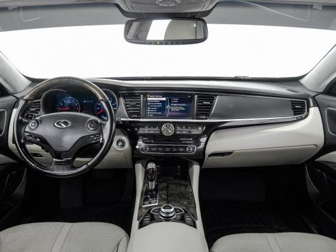 Used 2015 Kia K900 Luxury RWD image 11