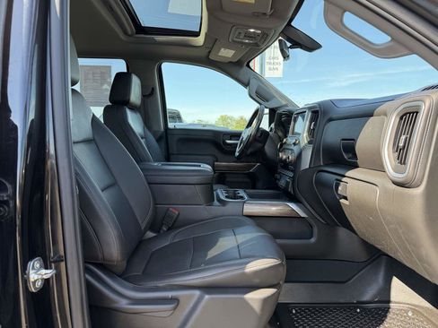 Used 2021 Chevrolet Silverado 1500 RST w/ Convenience Package II AWD/4WD image 14