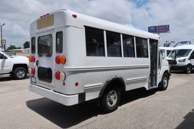 Used 2014 Chevrolet Express 3500 w/ School Bus Package RWD image 4