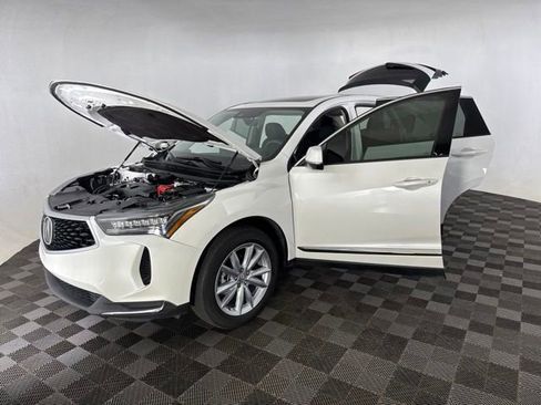 Used 2024 Acura RDX SH-AWD image 12