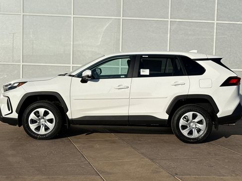 New 2025 Toyota RAV4 LE image 7