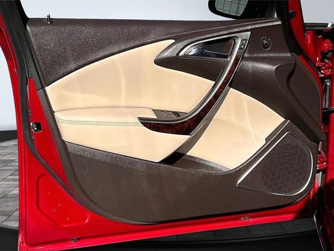 Used 2016 Buick Verano w/ Comfort Package image 24