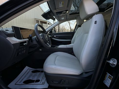 Certified 2025 Hyundai Sonata Limited image 13