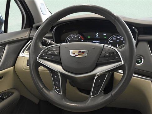 Used 2021 Cadillac XT5 Premium Luxury image 23