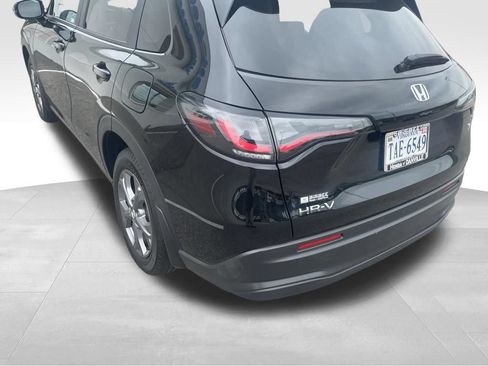 Certified 2026 Honda HR-V LX image 18