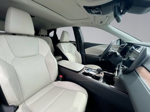 Used 2024 Lexus RX 350 Premium w/ Accessory Package (Z1) FWD image 14