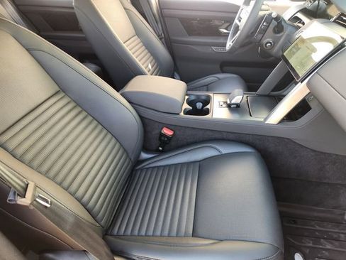 Used 2025 Land Rover Discovery Sport S image 14
