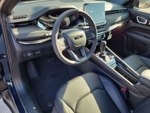 New 2026 Jeep Compass Limited image 19