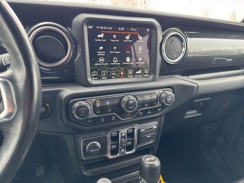 Used 2021 Jeep Wrangler Unlimited Sahara image 8