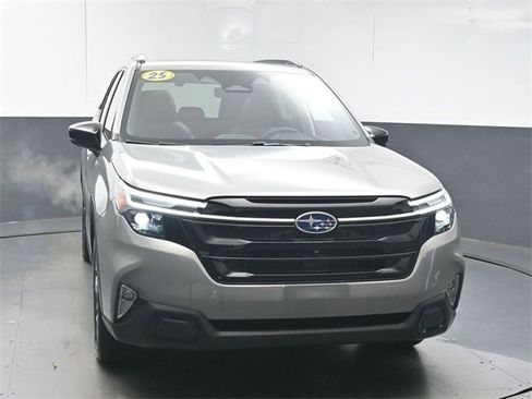 Used 2025 Subaru Forester Touring w/ Touring Package image 3