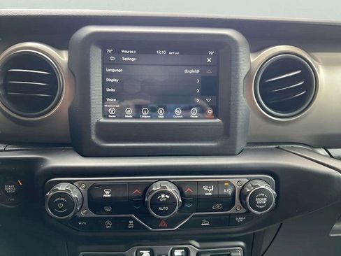 Used 2021 Jeep Wrangler Unlimited Sport image 9