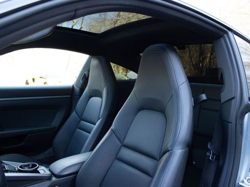 Used 2020 Porsche 911 Carrera image 10