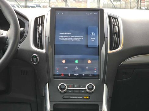 Used 2024 Ford Edge Titanium image 30