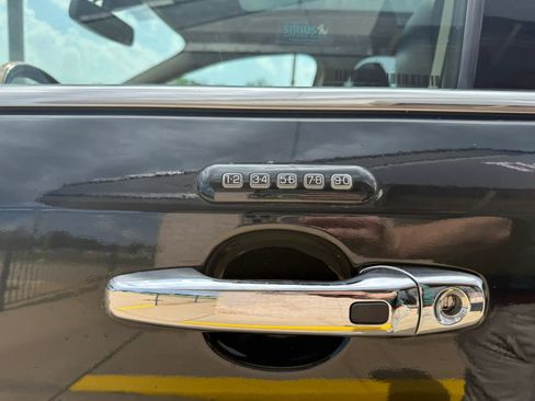 Used 2012 Lincoln MKX AWD image 20