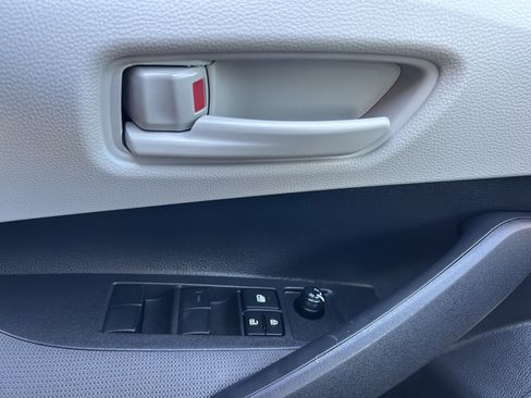 Used 2025 Toyota Corolla LE w/ LE Premium Package image 21