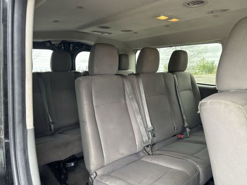 Used 2016 Nissan NV 3500 SV w/ SV Technology Package RWD image 13