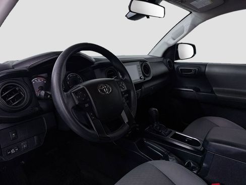 Used 2021 Toyota Tacoma SR image 9