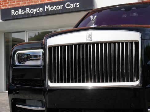 Certified 2021 Rolls-Royce Cullinan AWD/4WD image 7