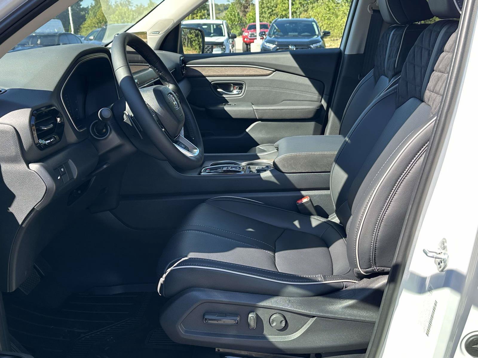 New 2026 Honda Pilot Elite image 4